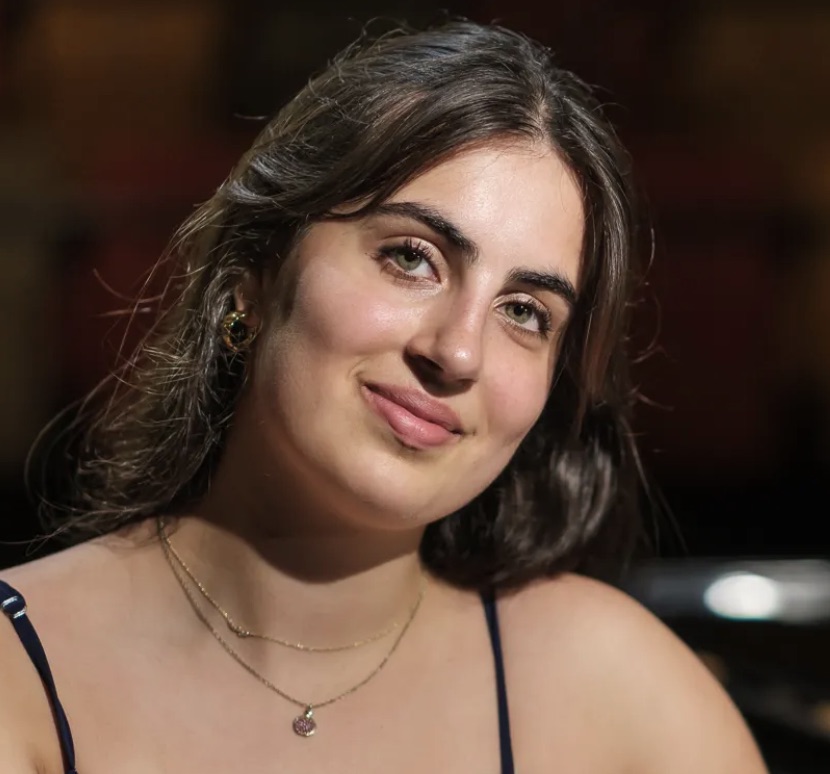 Naomi Rofagha